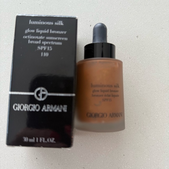 LUMINOUS SILK GLOW LIQUID BRONZER - Picture 4 of 7
